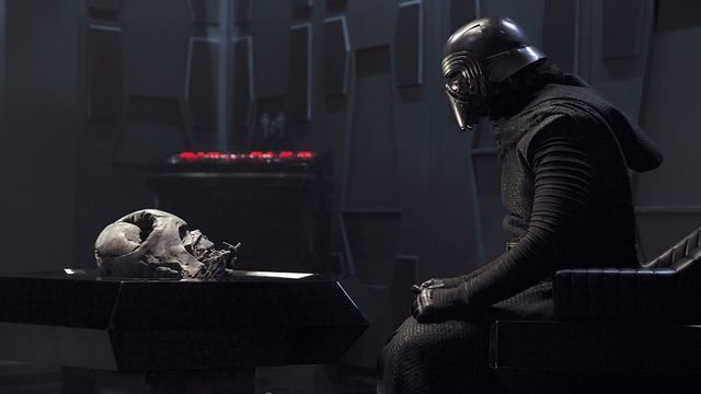 Kylo Talks To Vader